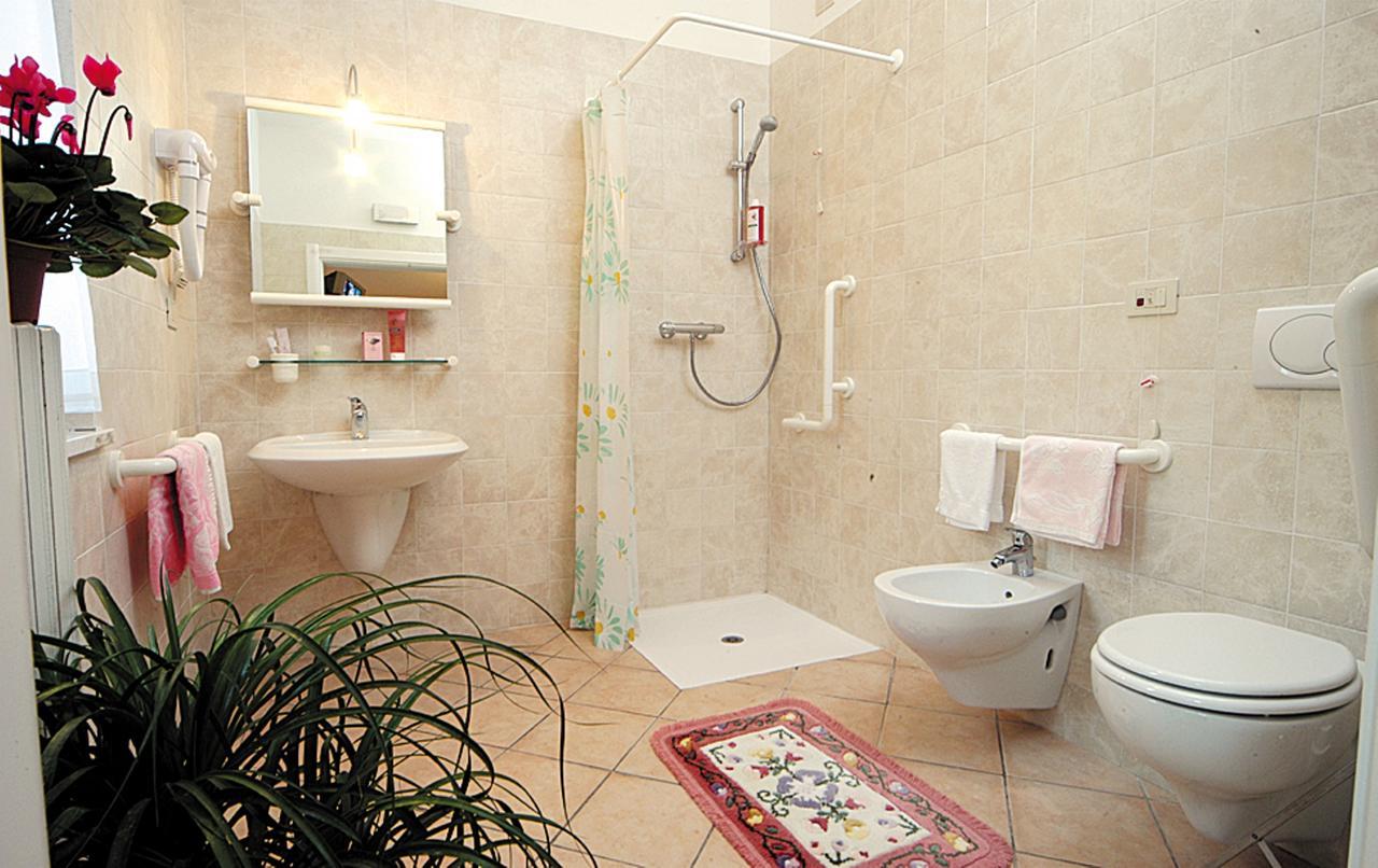 Casa Vacanze Provenzale Torre Pellice Habitación foto